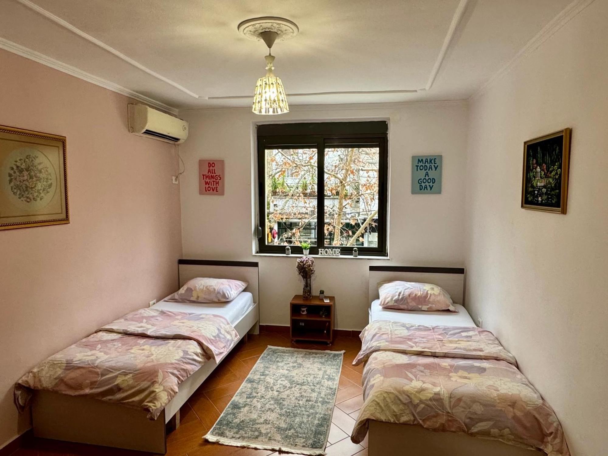 Skerdi'S Apartment - City Center Тирана Екстериор снимка