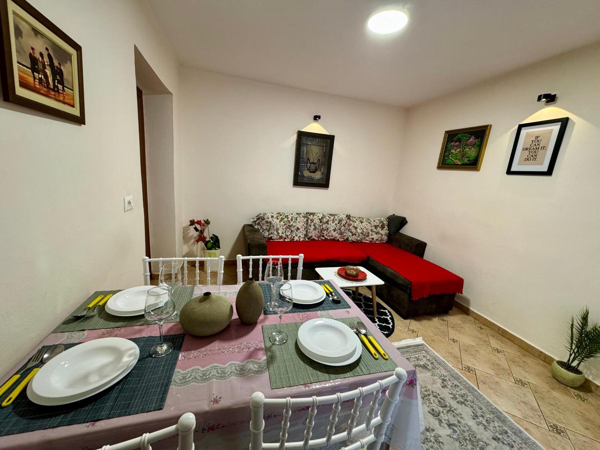 Skerdi'S Apartment - City Center Тирана Екстериор снимка